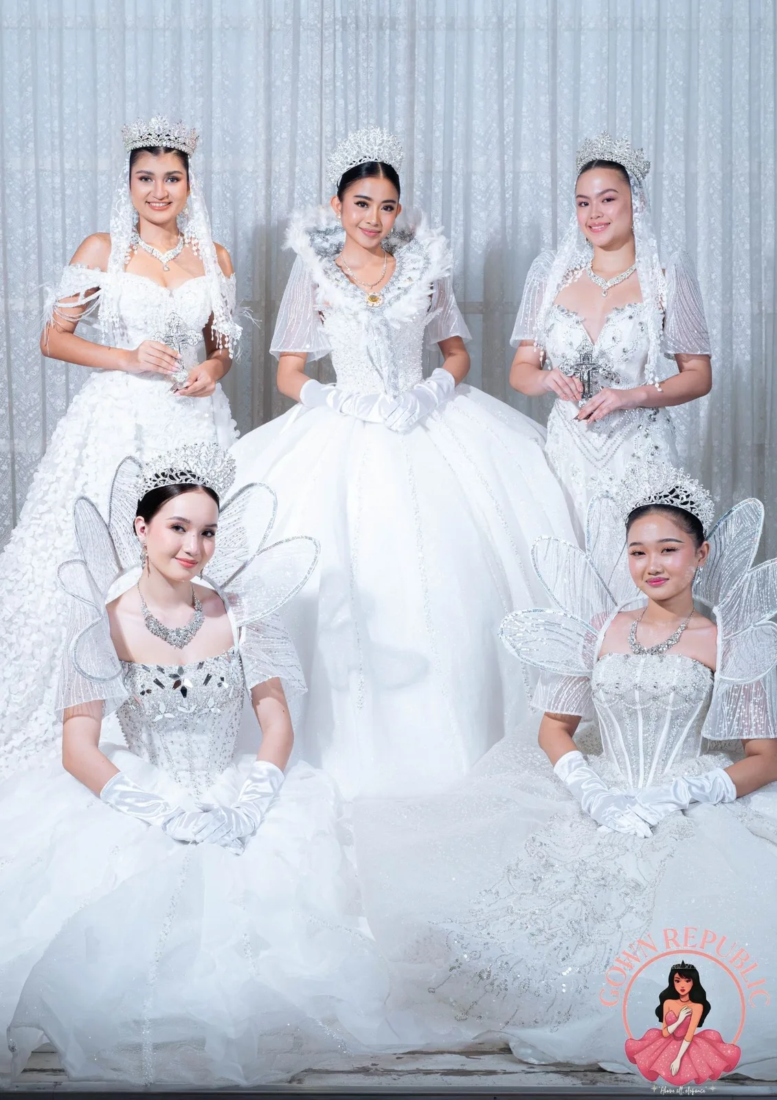 Ball Gowns 067