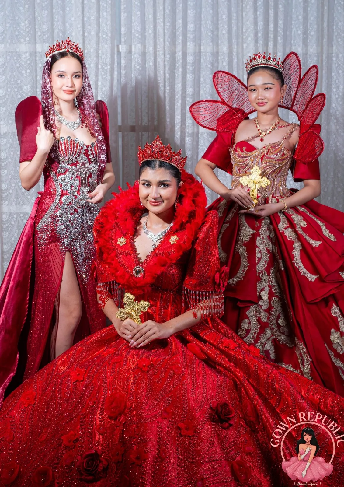Ball Gowns 089